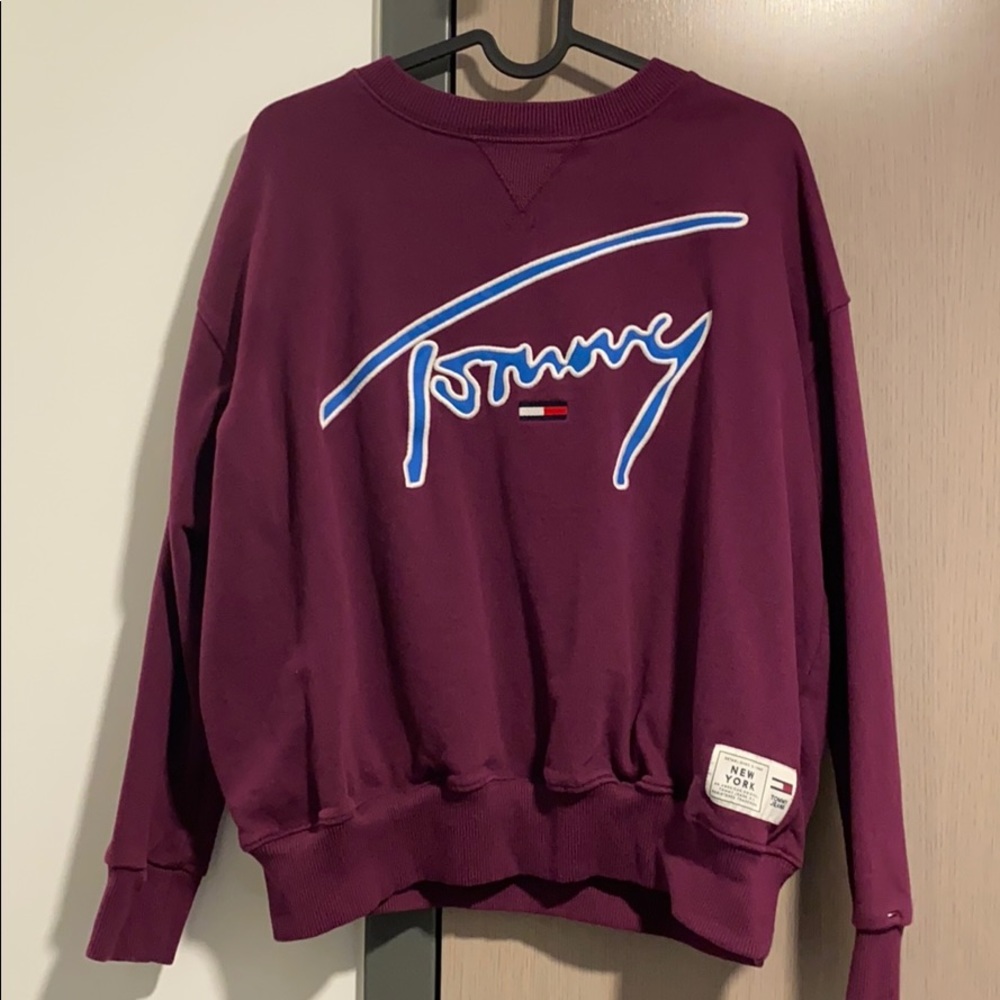 Tommy Crewneck